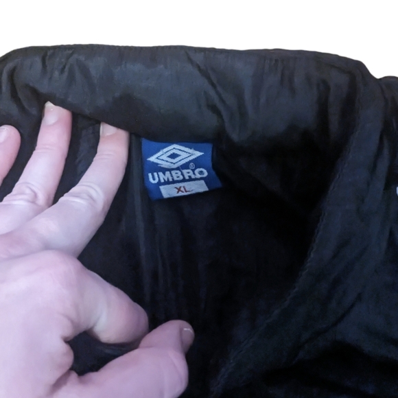 Retro Umbra pullover style windbreaker - Picture 3 of 5